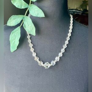 ANTIQUE CHAIN STRUNG FACETED CRYSTAL NECKLACE